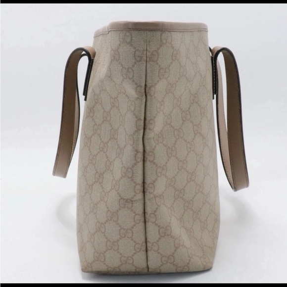 Gucci Beige Monogram Tote Bag - Picture 4 of 12